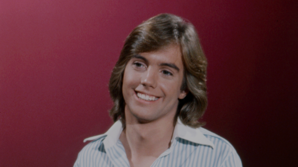“Da Doo Ron Ron” singer Shaun Cassidy had no minute alone during his outings as female fans admired him everywhere he went.