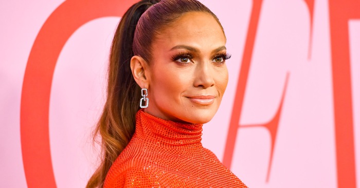 Such a face at 54?: Jennifer Lopez showed herself without makeup, causing serious controversy among fans